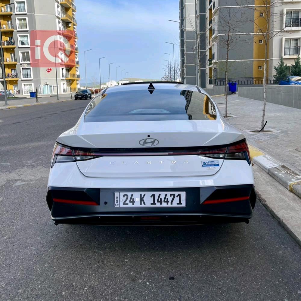 هیوندای ئەلەنترا